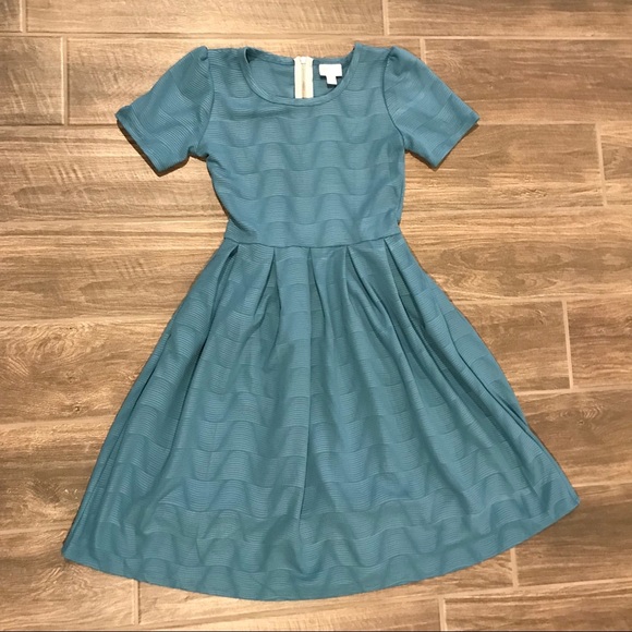 Lularoe Amelia dress - Picture 1 of 4